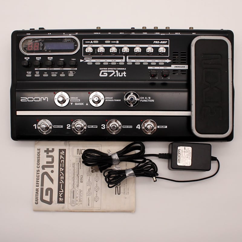 ZOOM G7.1ut Guitar Effects Console Processor With Adapter