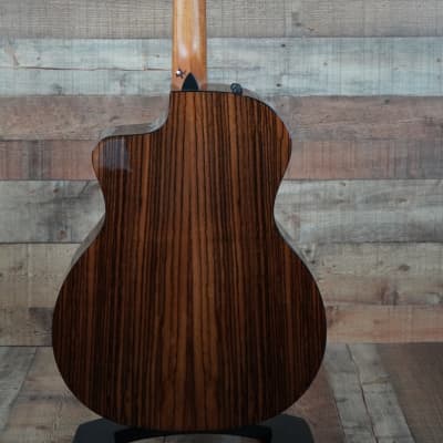 214ce Plus 6-String | Sitka Spruce Top | Layered Rosewood Back and Sides | Tropical Mahogany Neck | West African Crelicam Ebony Fretboard | Expression System® 2 Electronics | Venetian Cutaway | Aerocase image 5