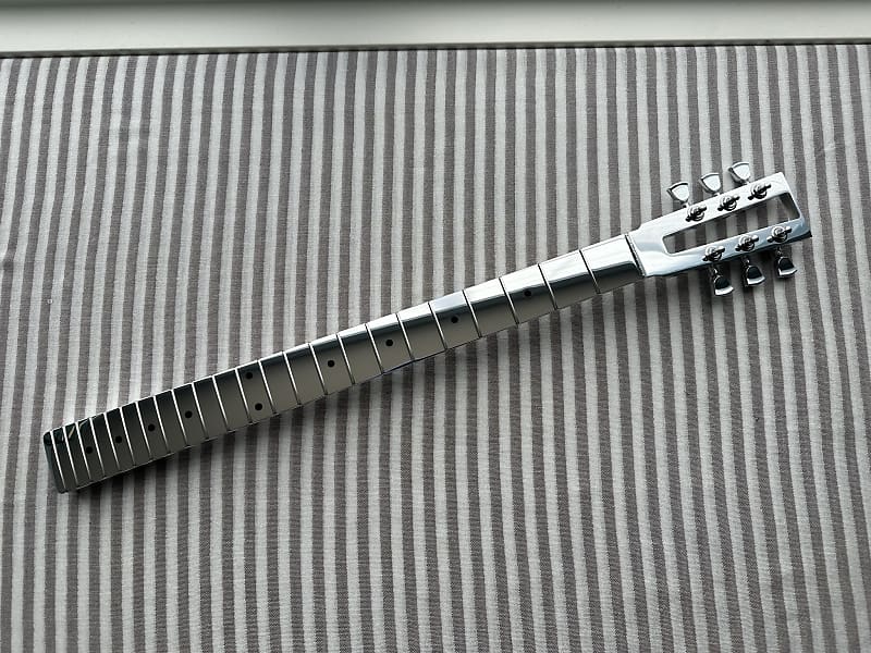 NOS Electrical Guitar Company EGC 27.78” aluminum Baritone Reverb