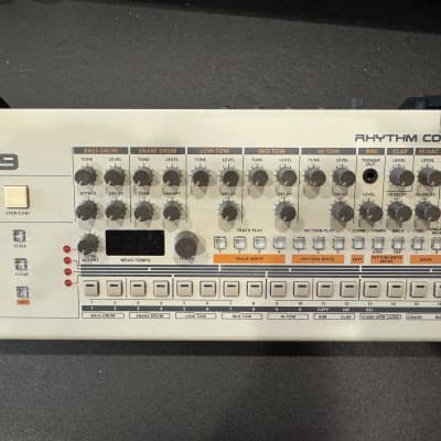 Roland Boutique Series TR-09 Rhythm Performer Drum Machine