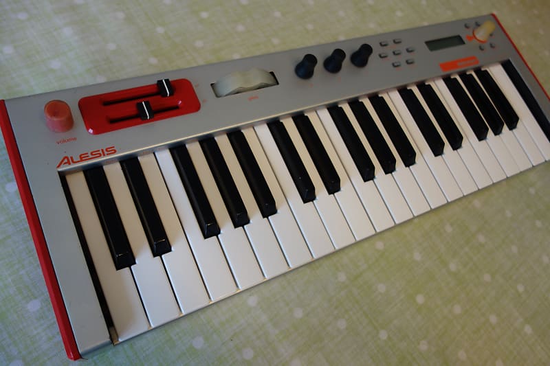 ALESIS micron アレシス ミクロン アナログ モデリング
