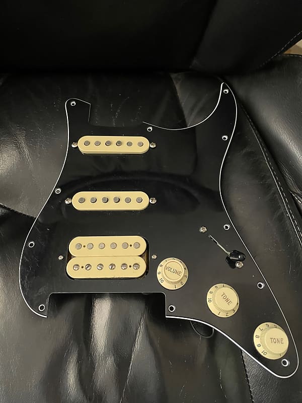 Fender Stratocaster Deluxe Loaded Pickguard Texas Specials, Reverb