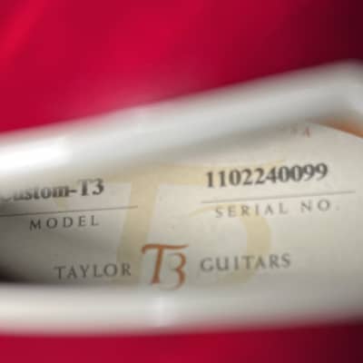 Taylor Custom T3 Rose Inlay Excellent + image 13