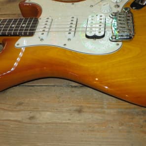G&L Legacy USA Electric Sratocaster HSS Coil Tap w/ Hardshell Case Made In USA Near Mint Condition image 10