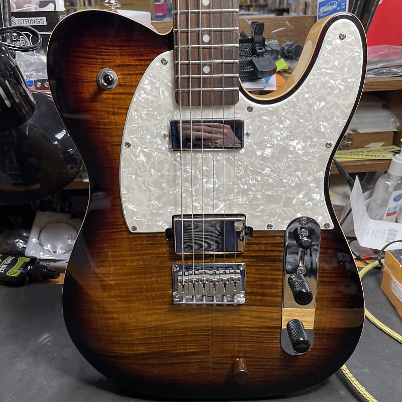 Michael Kelly Hybrid 55 Upgraded w/ Lambertone Crema PAF and Reverb