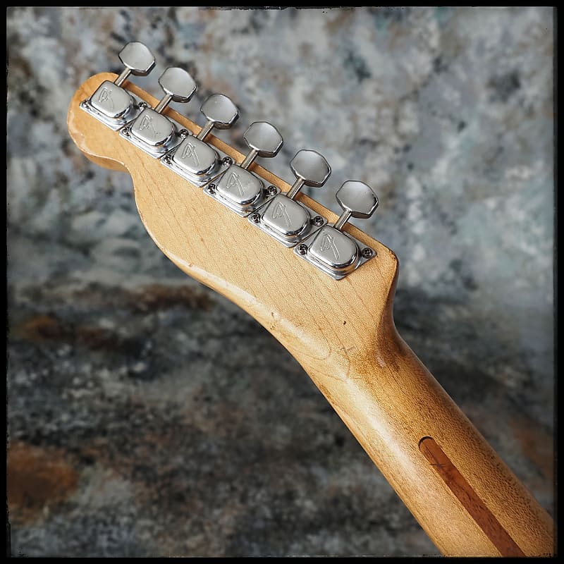 Fender Telecaster Thinline with Bigsby (1972 - 1975