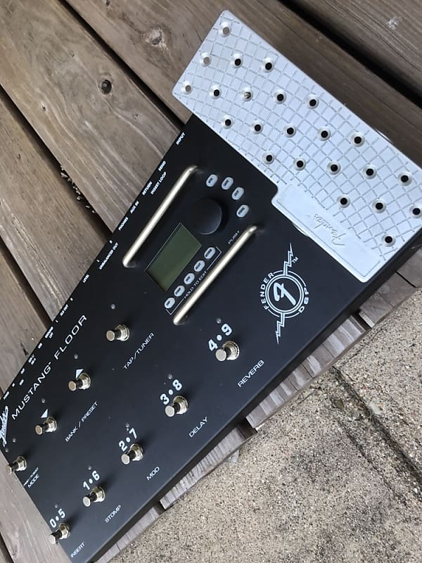 Fender Mustang Pedal Board Reverb