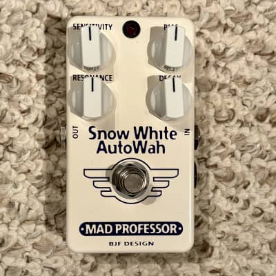 Mad Professor Snow White Auto Wah Handwired 2010s - White for sale