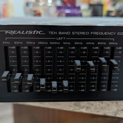 Realistic 10 Band Stereo Frequency Equalizer 31-2020a - Black image 2