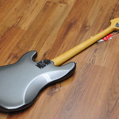 Fender American Professional Precision Bass RW Mercury image 18