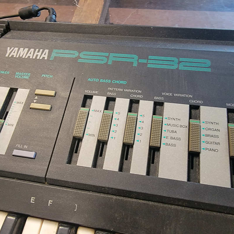 【希少】YAMAHA レトロ キーボード PSR-32 電子ピアノ Vintage Yamaha Synthesizer PSR-32 Keyboard Electronic Piano