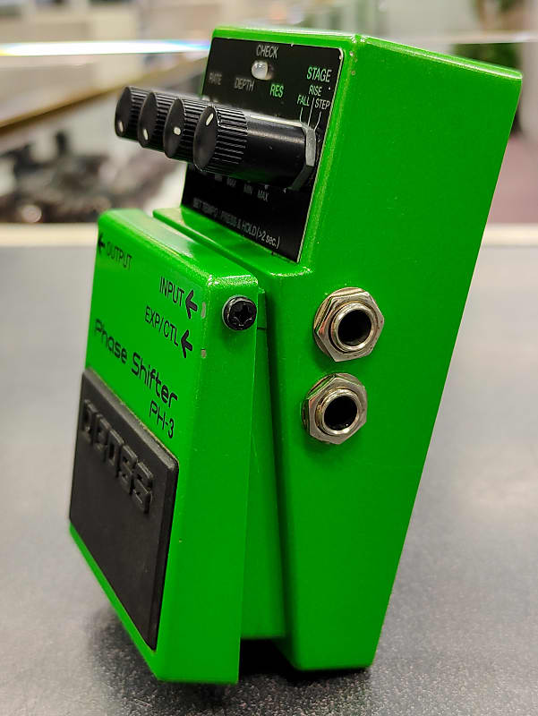 Boss PH-3 Phase Shifter | Reverb Canada