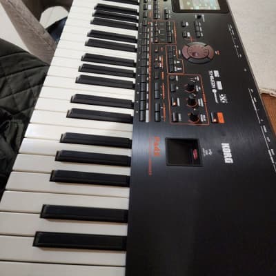Korg Pa4X 76-Key Professional Arranger Keyboard