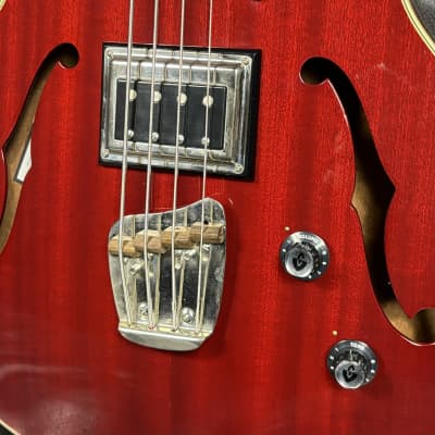 Guild Guild Starfire Electric Bass - Cherry Red image 3