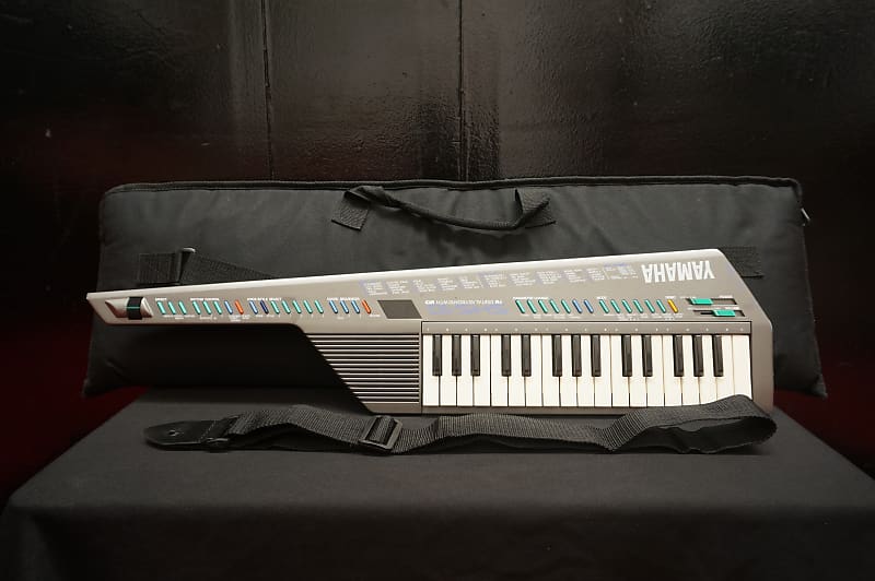 YAMAHA SHS-10 S FM Digital Keyboard With MIDI Keytar Controller w/ Case & Strap image 1