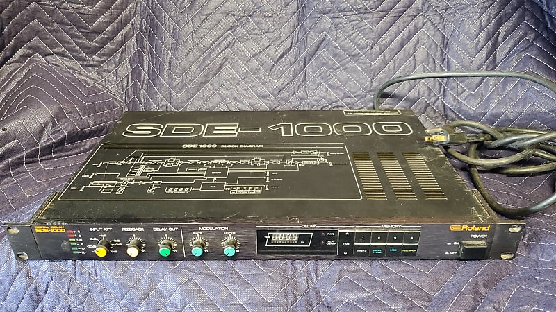 Roland SDE-1000 Digital Delay 1980s - Black image 1