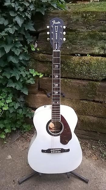 Fender tim armstrong hellcat white discount