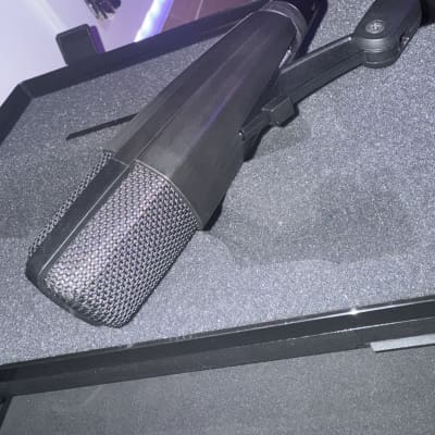 Sennheiser MD 421 II Cardioid Dynamic Microphone 2002 - Present - Black image 3