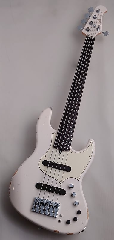 ギター Finding That ToneBBlues One / Shell Pink 0144043556_gtr_frt_001_rr-