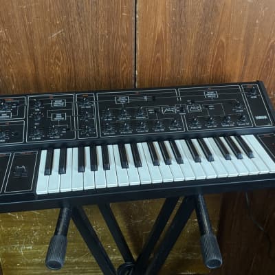 YAMAHA CS-10 CS 10 vintage analog synthesizer
