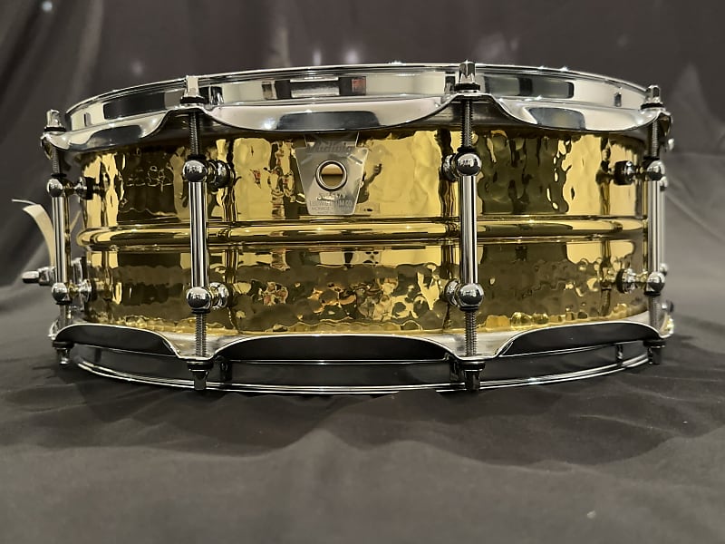 Ludwig Hammered Brass Snare Drum w/ Tube Lugs (LB420BKT) 5x14 image 1