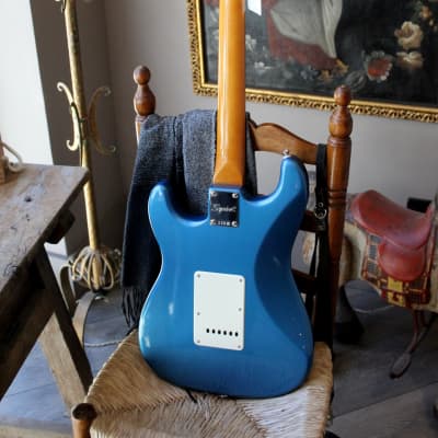 SQUIER Limited Edition Classic Vibe™ '60s Stratocaster HSS, Laurel Fingerboard, Parchment Pickguard, Matching Headstock, Lake Placid Blue, 4, 02 KG imagen 14