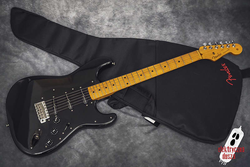 【美品】Fender Stratocaster ST-STD 2007 Fender Japan ST-STD Stratocaster Standard (Sunburst