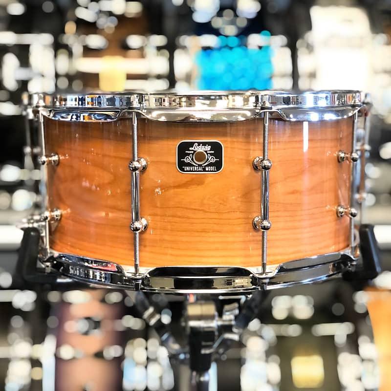 Ludwig Universal Cherry 6.5x14" Snare Drum image 1