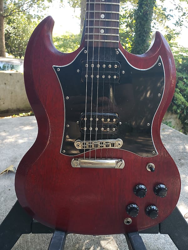ギター Gibson USA SG FADED 2017 T worn cherry Gibson 2017 SG Faded T Electric Guitar - YouTube