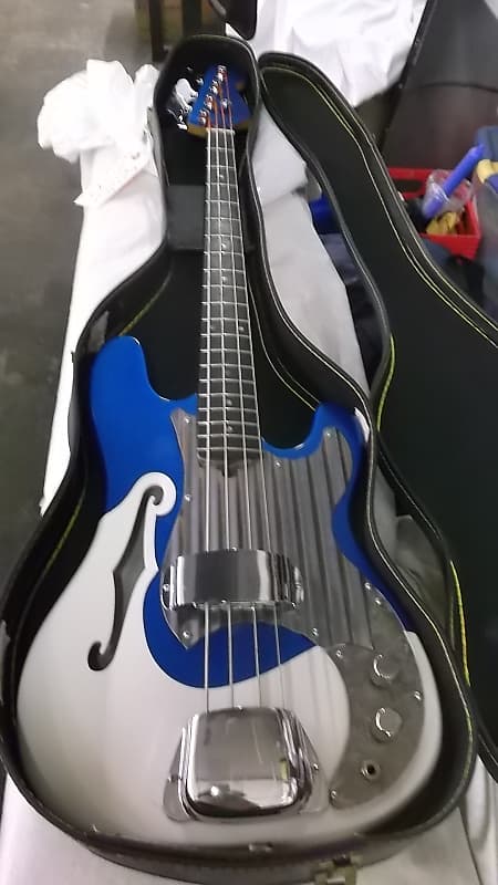 Partscaster Bass Bass 4 String Custom w/ F-Hole 2016 Blue/Cream 2-tone image 1