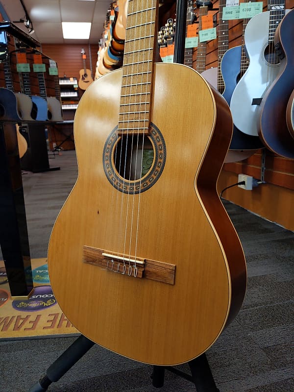 La Patrie Etude Gauchère Naturelle Reverb