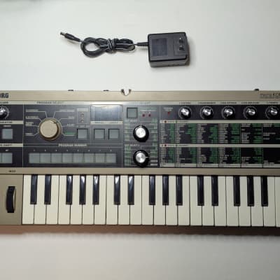 Korg MicroKORG 37-Key Synthesizer/Vocoder 2002 - 2019 - Silver