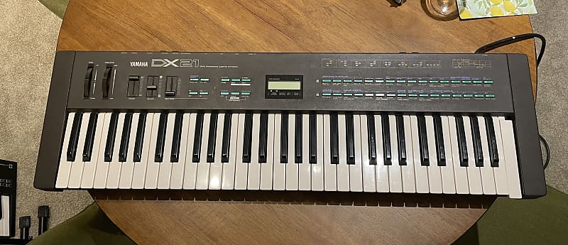 Yamaha DX21 Programmable Algorithm Synthesizer 1985 - Black image 1