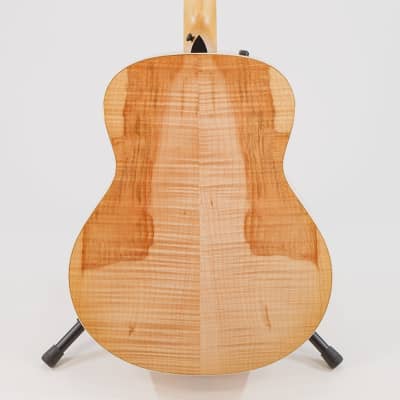Taylor 600-Series 618e Grand Symphony Acoustic-Electric Guitar - Spruce Top with Maple Back and Sides image 2