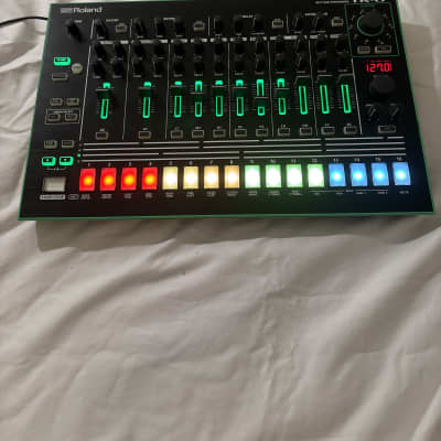 Roland AIRA TR-8 Rhythm Performer Drum Machine 2014 - Present - Black