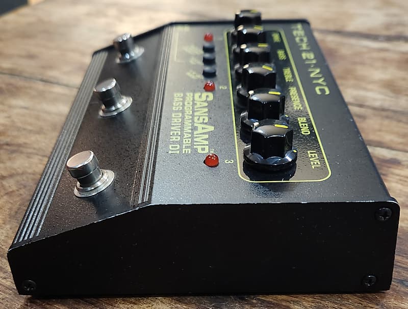 r*o様 TECH 21 SANSAMP BASS DRIVER DI Tech 21 SansAmp Programmable Bass Driver DI Effect Pedal
