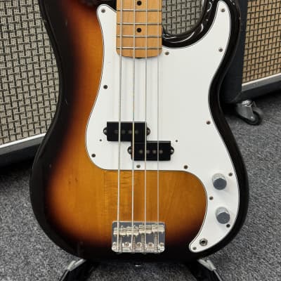 Fender Precision Bass 