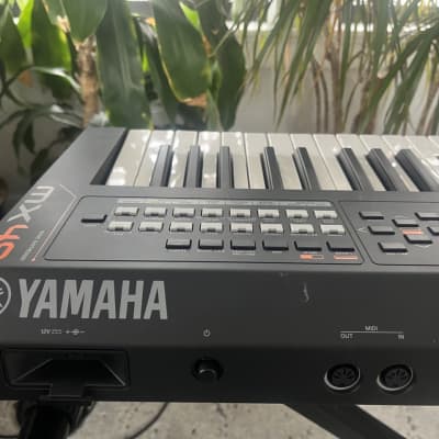 Yamaha MX49 Synthesizer - Black image 5
