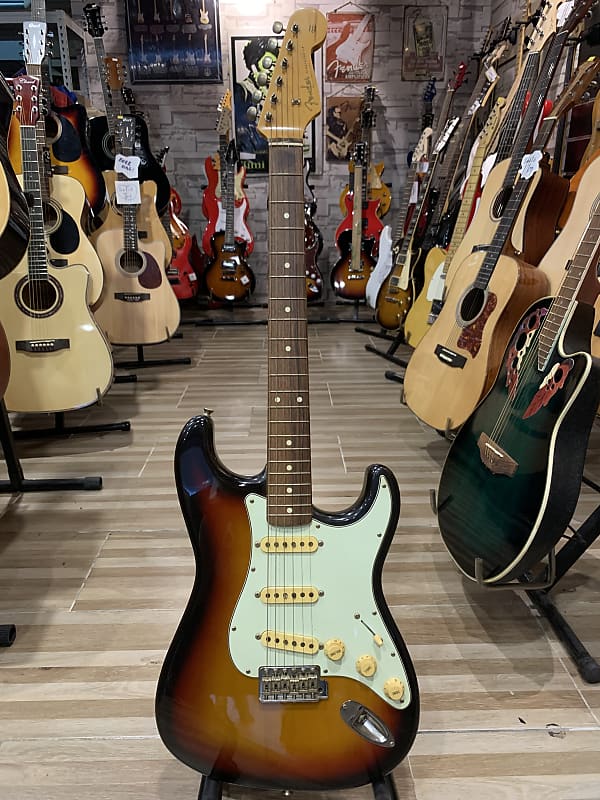 FENDER Japan Stratocaster ST62-US/TX 3TS 1995 3-tone color