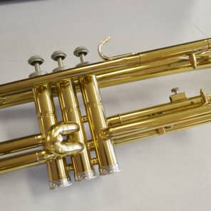 Holton T602 Brass Trumpet with Carry Case image 6