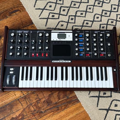 Moog Minimoog Voyager Select Series