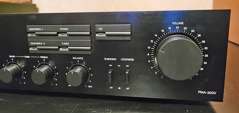 Mint Denon Japan PMA-300V Integrated Amp 60wpc MM/MC Phono W