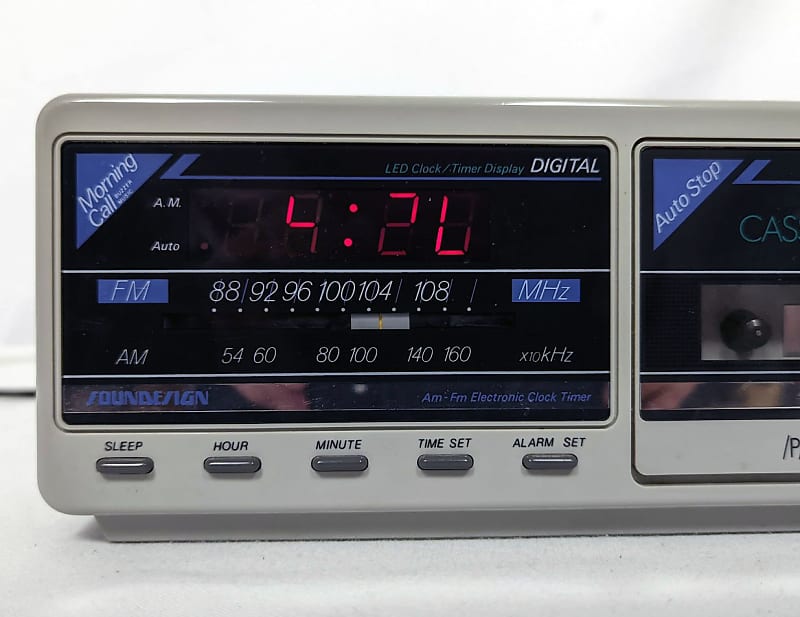 Soundesign 3826SGY AM/FM Electronic Clock deals Radio with Cassette Player NOS