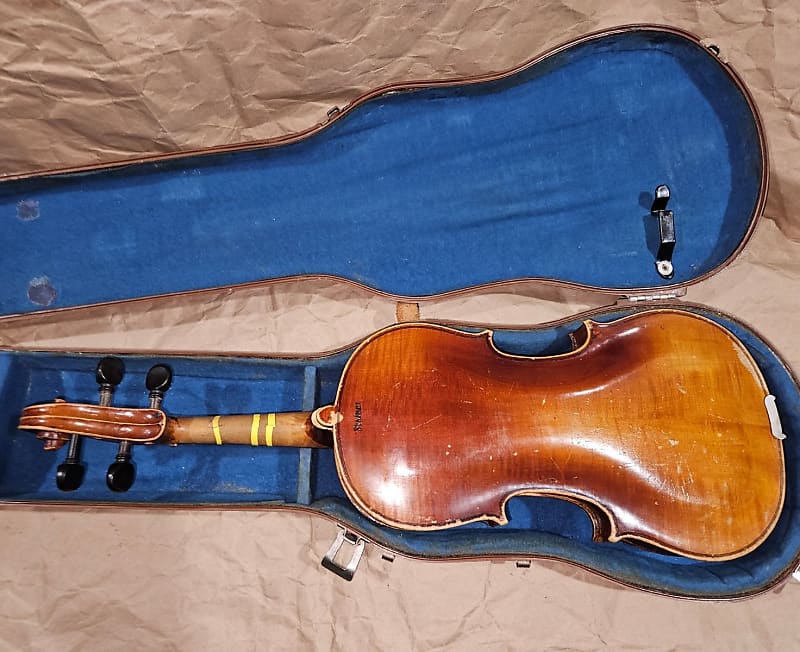 Vintage Jacobus Stainer / Konrad sized 3/4 violin, Repairs