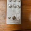 EarthQuaker Devices Space Spiral Modulated Delay Device V2
