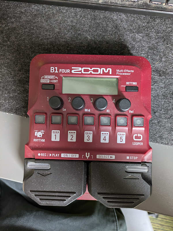 Zoom B1 Four