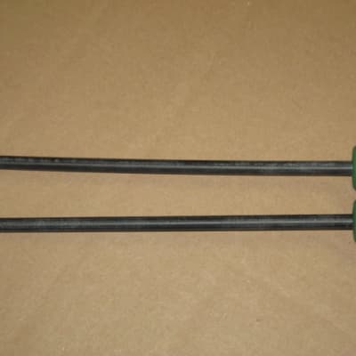 new old stock Gambal GPXR1 (UG13GPXR1) Glockenspiel, Bells, Xylophone Percussive Keyboard MALLETS, 1 and 1/4 inch Green Hard Acrylic Flat Ball Heads with Black Synthetic Shafts, with original packaging - from 1990s - early 2000s image 20