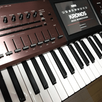 KORG kronos2-88ls 88 Keys Piano Synthesizer image 1