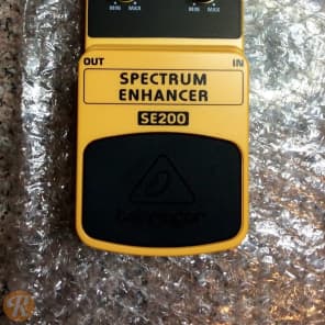 Behringer SE200 Spectrum Enhancer | Reverb