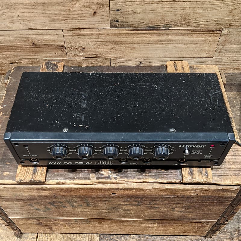 Maxon AD100 Analog Delay | Reverb